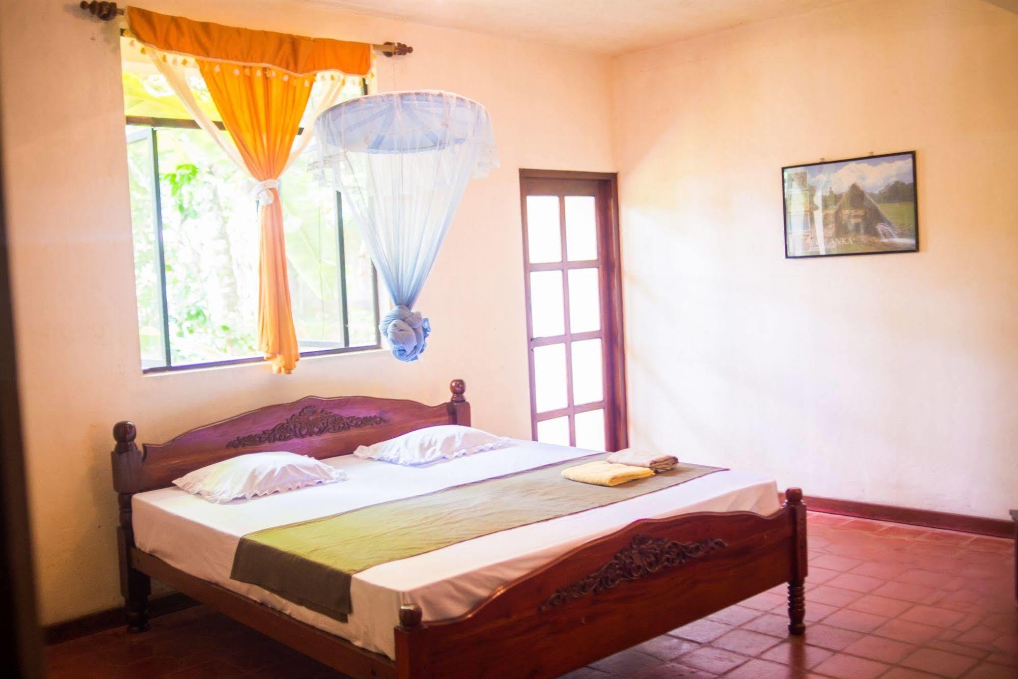 Hotel Gem Land รัตนปุระ ภายนอก รูปภาพ
